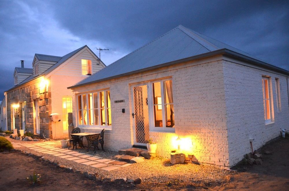 Mulberry Cottage Unique B&B Accommodation Ричмънд Екстериор снимка