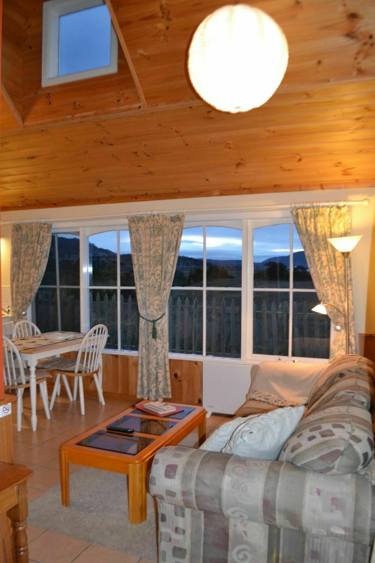 Mulberry Cottage Unique B&B Accommodation Ричмънд Екстериор снимка